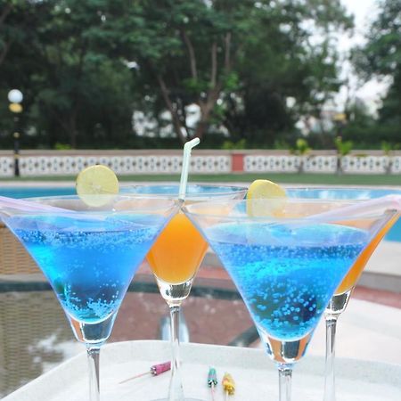 Orchard Palace Gondal Luaran gambar